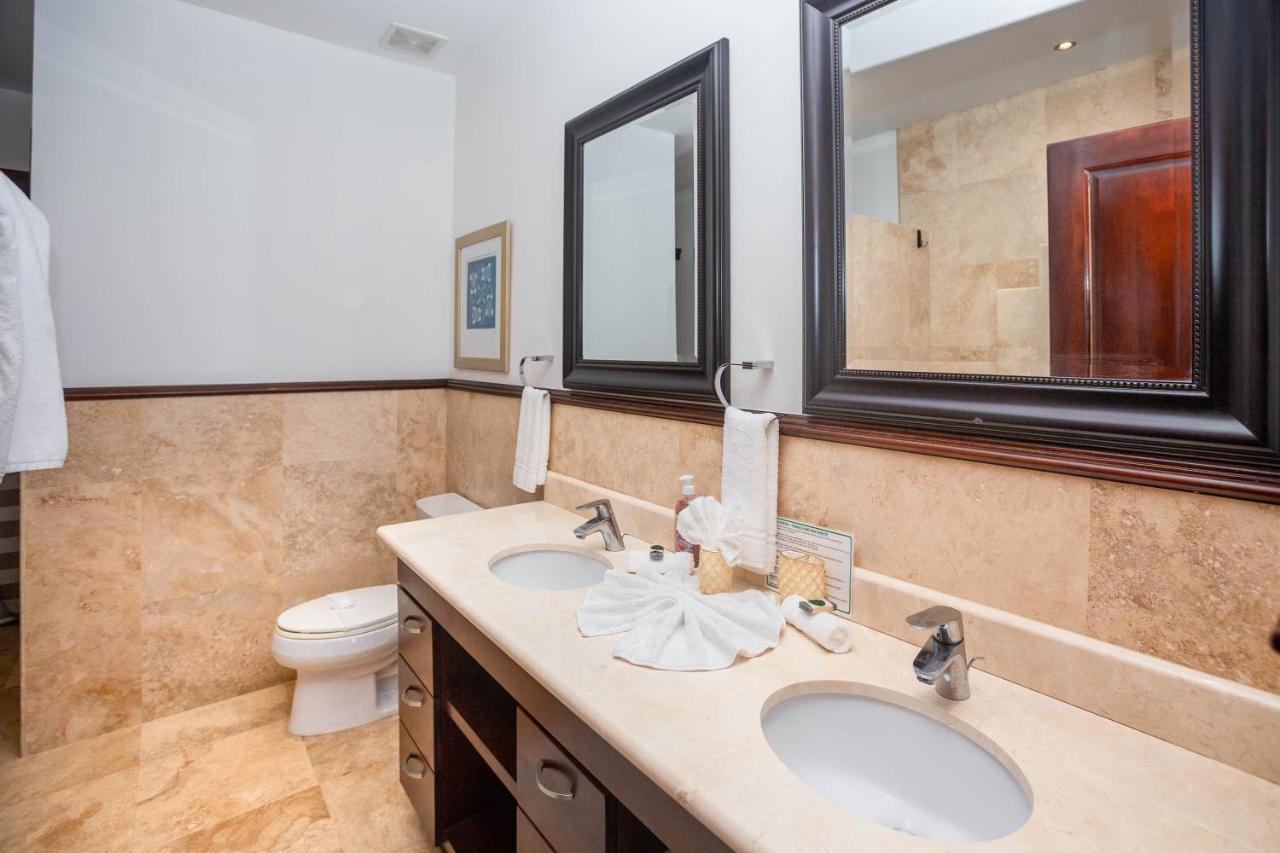 Pristine Bay Villa 1304 With Large Pool - 3 Bedroom Condo French Harbour Ngoại thất bức ảnh