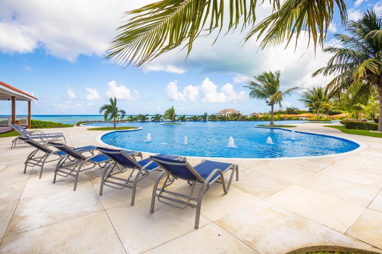 Pristine Bay Villa 1304 With Large Pool - 3 Bedroom Condo French Harbour Ngoại thất bức ảnh